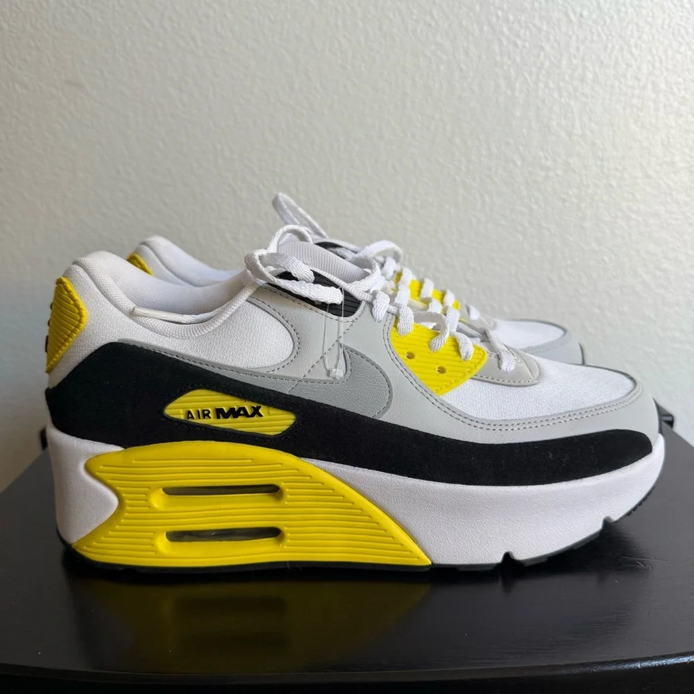 Nike Air Max 90‎ LV8